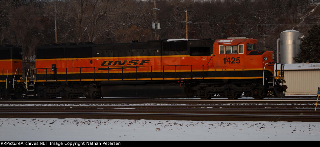 BNSF 1425